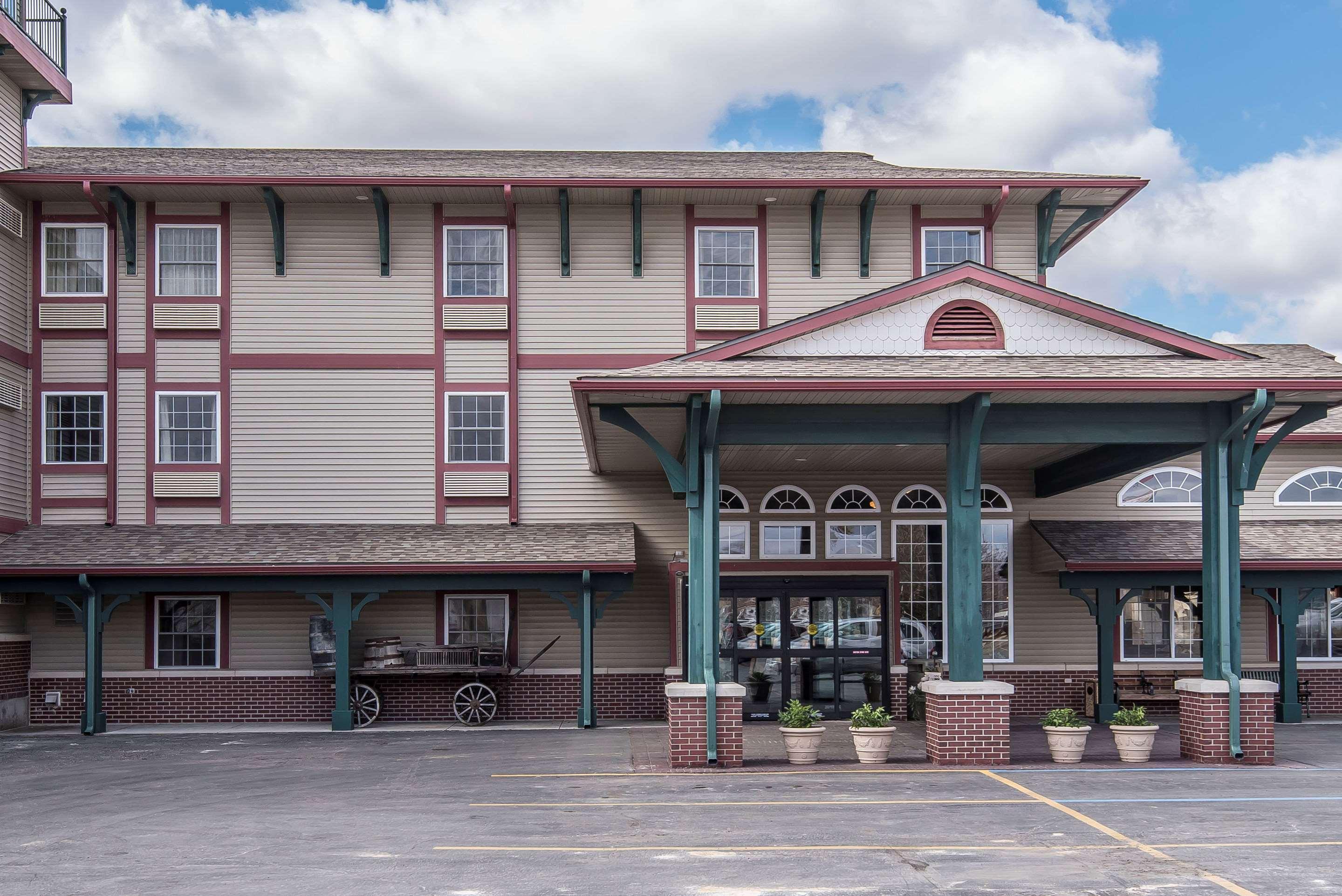 Comfort Inn Marshall Station Exterior photo